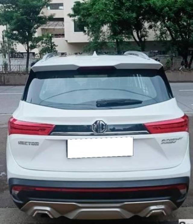 https://images10.gaadi.com/usedcar_image/3704870/original/processed_0d0764bf-7ec2-453d-9024-78370ec66727.jpeg?imwidth=6402