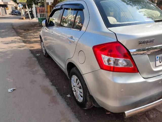 https://images10.gaadi.com/usedcar_image/3705032/original/processed_fedab3f8-0d0b-40d5-9163-e7ac27c6b0e0.jpg?imwidth=6402