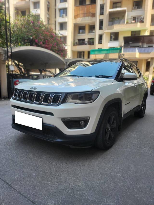 https://images10.gaadi.com/usedcar_image/3705040/original/processed_img2929161__used_car_2929161_1701855974.jpg?imwidth=6402