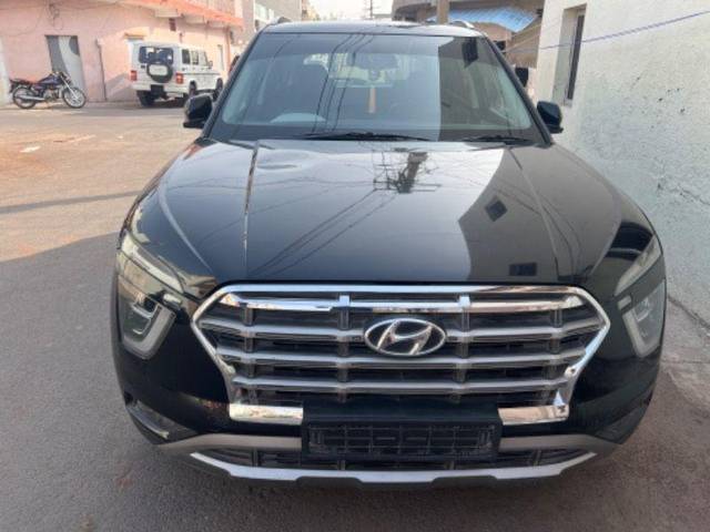 https://images10.gaadi.com/usedcar_image/3705045/original/processed_610c9ed0-1892-4a11-b8ff-7585fc8e61f1.jpg?imwidth=6400