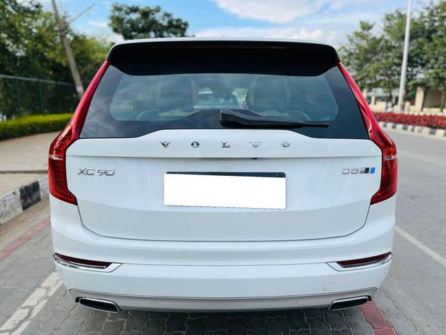 https://images10.gaadi.com/usedcar_image/3705080/original/processed_img2929176__used_car_2929176_1701857370.jpg?imwidth=6401