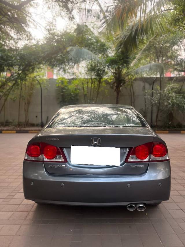https://images10.gaadi.com/usedcar_image/3705088/original/processed_img2929183__used_car_2929183_1701857684.jpg?imwidth=6401