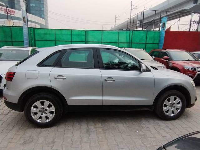 https://images10.gaadi.com/usedcar_image/3705106/original/processed_img2929192__used_car_2929192_1701858533.jpg?imwidth=6401