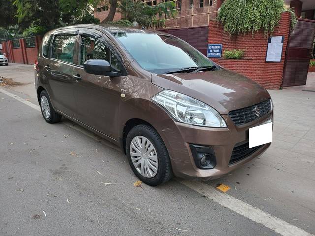 https://images10.gaadi.com/usedcar_image/3705118/original/processed_img2929202__used_car_2929202_1701859200.jpg?imwidth=6400