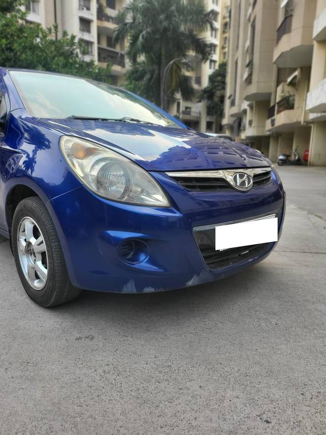 https://images10.gaadi.com/usedcar_image/3705180/original/processed_img2929238__used_car_2929238_1701861372.jpg?imwidth=6400