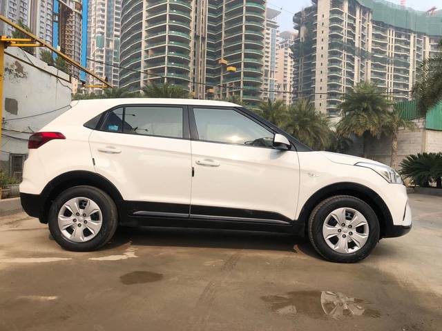 https://images10.gaadi.com/usedcar_image/3705194/original/img2929245__used_car_2929245_1701861784.jpg?imwidth=6401
