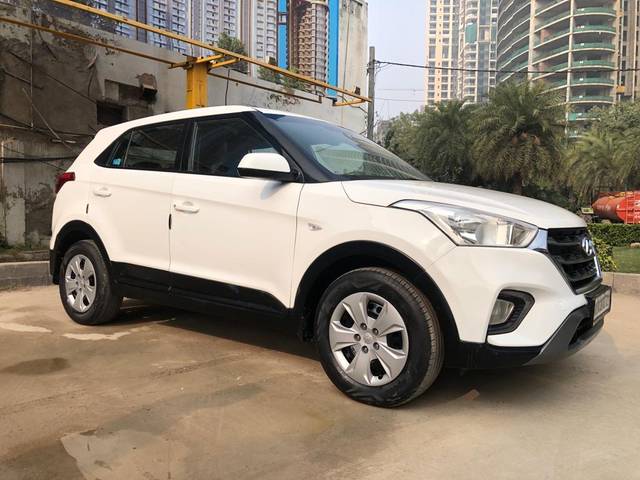 https://images10.gaadi.com/usedcar_image/3705194/original/processed_img2929245__used_car_2929245_1701861779.jpg?imwidth=6400