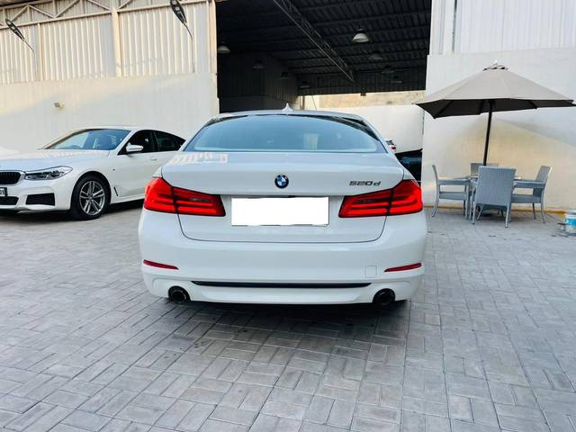 https://images10.gaadi.com/usedcar_image/3705198/original/processed_img2929246__usedcar_1_24__10151701861567_1701861706.jpeg?imwidth=6401