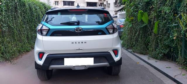 https://images10.gaadi.com/usedcar_image/3705203/original/processed_img2929250__usedcar_whatsappimage2023_12_08at120638pm_3__2929250_1702024087.jpeg?imwidth=6401