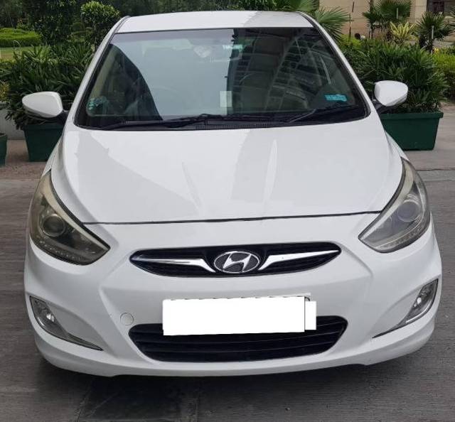 https://images10.gaadi.com/usedcar_image/3705225/original/processed_f1a5f8fe-bbbb-4a4e-84a3-365fa2274b86.jpg?imwidth=6400