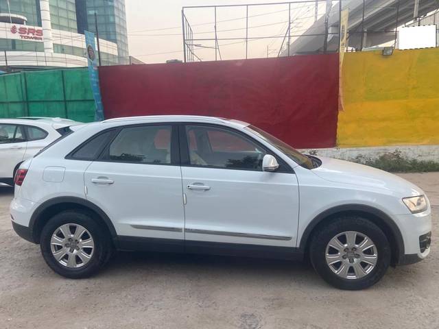 https://images10.gaadi.com/usedcar_image/3705268/original/processed_img2929294__used_car_2929294_1701863494.jpg?imwidth=6401