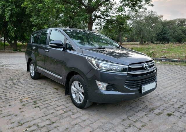 https://images10.gaadi.com/usedcar_image/3705273/original/processed_img2929297__used_car_2929297_1701863576.jpg?imwidth=6400