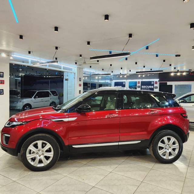 https://images10.gaadi.com/usedcar_image/3705274/original/processed_img2929298__used_car_2929298_1701863641.jpg?imwidth=6400