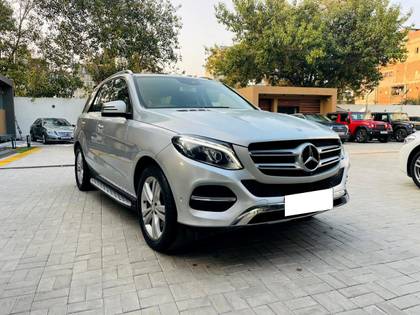 Mercedes-Benz GLE 400 4MATIC Mercedes-Benz GLE 400 4MATIC