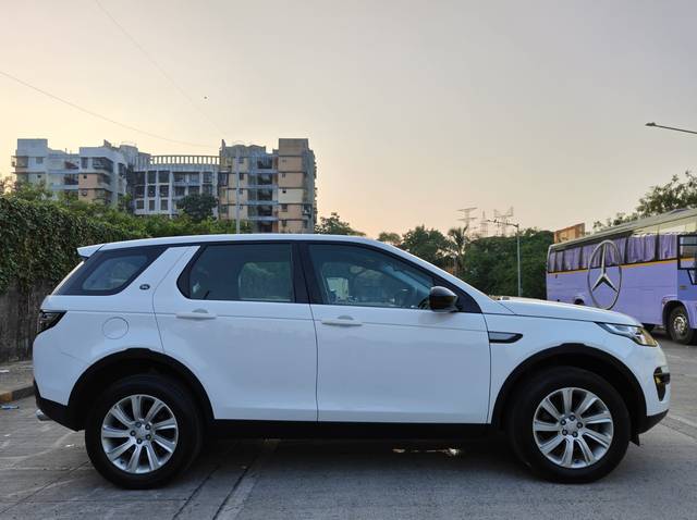 https://images10.gaadi.com/usedcar_image/3705282/original/img2929304__used_car_2929304_1704273818.jpg?imwidth=6401