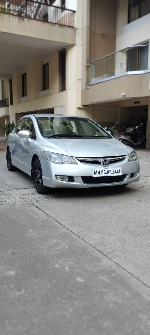 https://images10.gaadi.com/usedcar_image/3705288/original/img2929308__used_car_2929308_1701864019.jpg?imwidth=6402