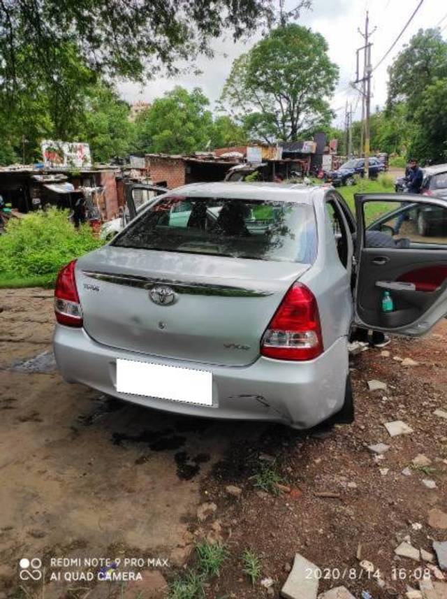 https://images10.gaadi.com/usedcar_image/3705294/original/processed_7fe2c9fa-835a-4323-923d-909370d3e30a.jpg?imwidth=6401