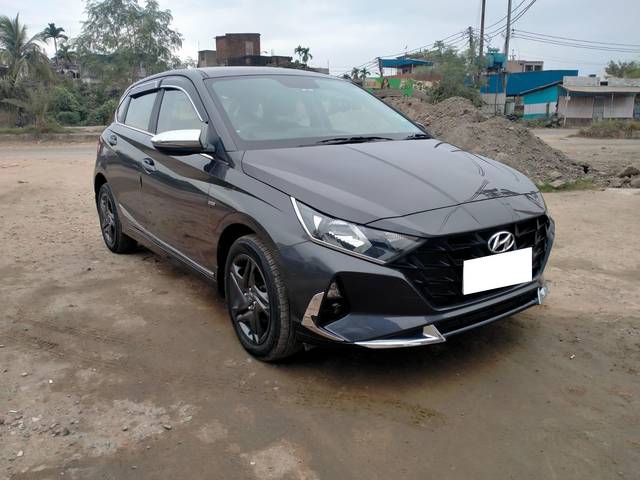 https://images10.gaadi.com/usedcar_image/3705310/original/processed_img2929320__usedcar_whatsappimage2023_12_05at21939pm_2531701864441_1701864453.jpeg?imwidth=6400