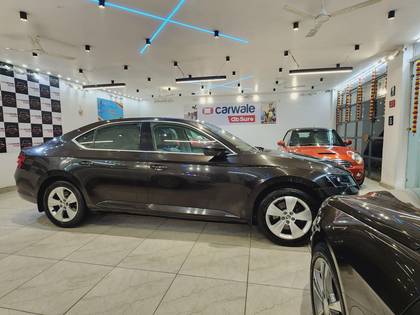 Skoda Superb Style 1.8 TSI MT Skoda Superb Style 1.8 TSI MT