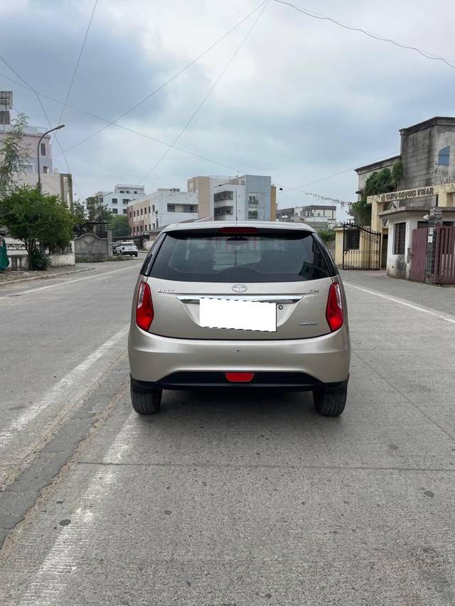 https://images10.gaadi.com/usedcar_image/3705313/original/processed_img2929322__used_car_2929322_1701864667.jpg?imwidth=6401