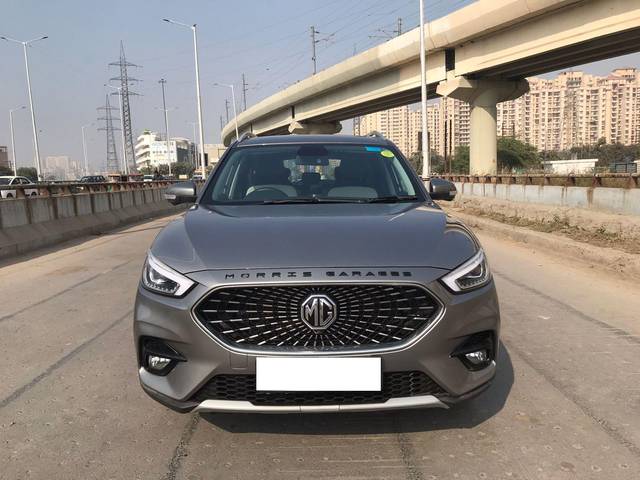 https://images10.gaadi.com/usedcar_image/3705329/original/processed_img2929329__used_car_2929329_1702916252.jpg?imwidth=6400