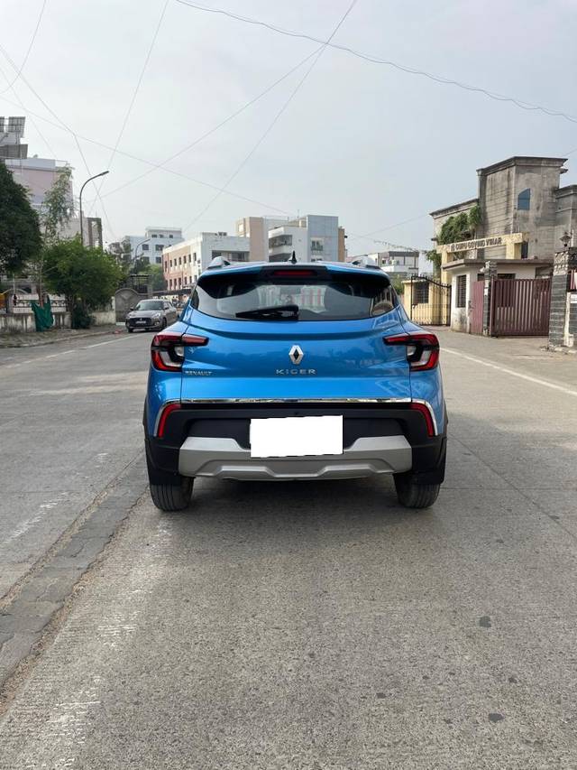 https://images10.gaadi.com/usedcar_image/3705362/original/processed_img2929355__used_car_2929355_1701865928.jpg?imwidth=6401