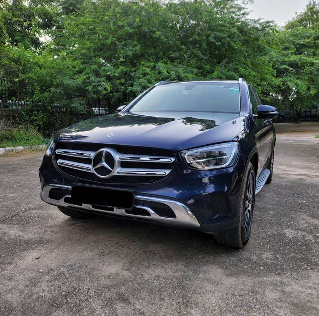 https://images10.gaadi.com/usedcar_image/3705414/original/img2929375__used_car_2929375_1701868186.jpg?imwidth=6402