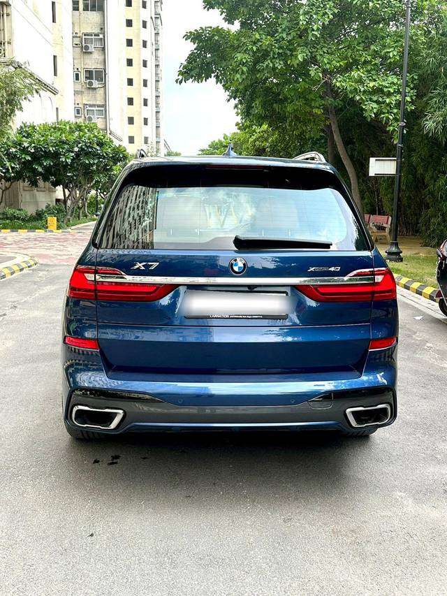 https://images10.gaadi.com/usedcar_image/3705551/original/processed_img2929425__used_car_2929425_1701872825.jpg?imwidth=6402