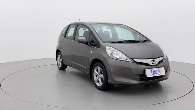 https://images10.gaadi.com/usedcar_image/3705575/original/bca56925-0fec-473a-b024-824735dc6dac__46.jpg?imwidth=6400