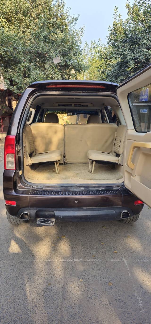 https://images10.gaadi.com/usedcar_image/3705685/original/processed_img2929449__used_car_2929449_1702113768.jpg?imwidth=6402