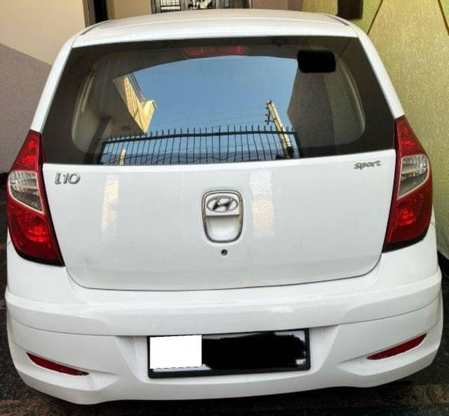 https://images10.gaadi.com/usedcar_image/3705716/original/processed_113c0fd3-161c-463d-a6b9-e29accf5f8e4.jpeg?imwidth=6400