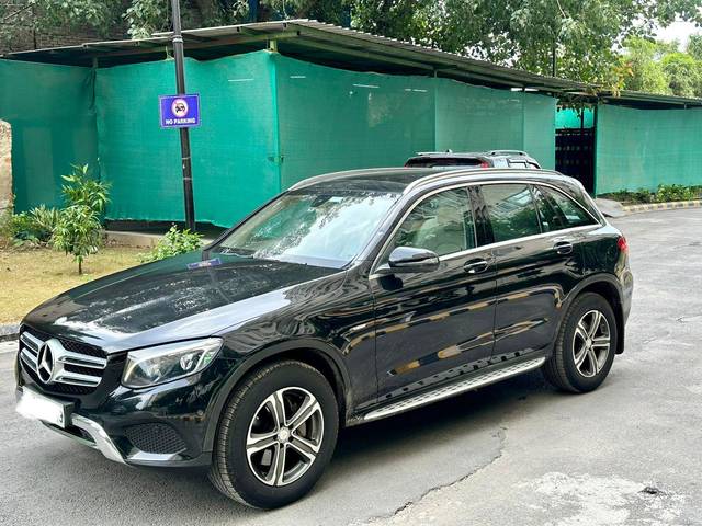 https://images10.gaadi.com/usedcar_image/3705748/original/processed_img2929451__used_car_2929451_1701881303.jpg?imwidth=6400