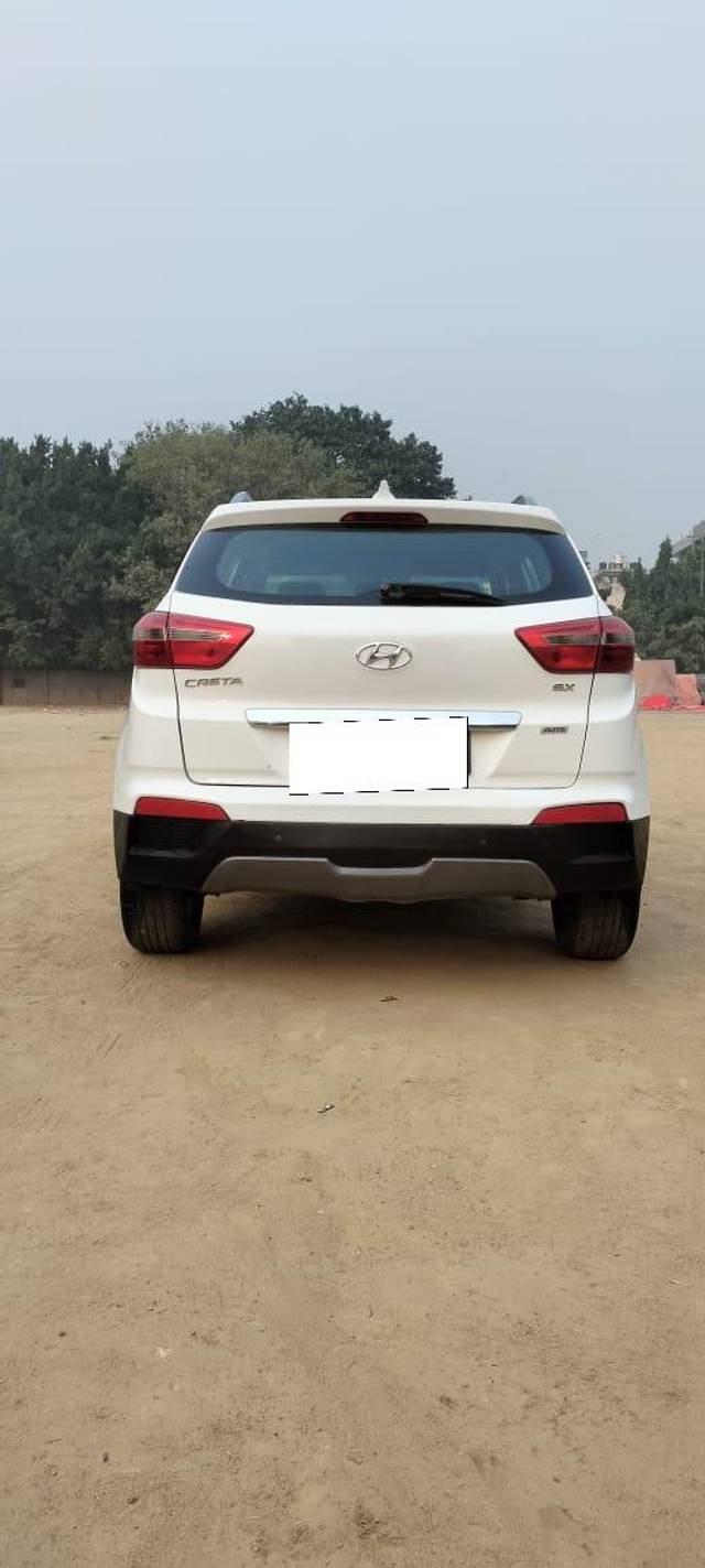 https://images10.gaadi.com/usedcar_image/3706070/original/processed_img2929497__used_car_2929497_1701923687.jpg?imwidth=6402