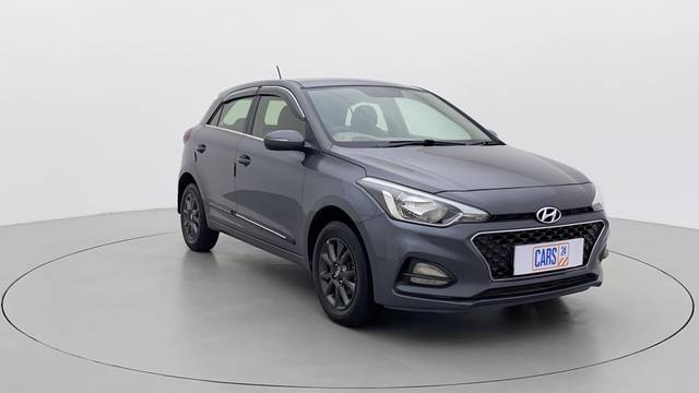 https://images10.gaadi.com/usedcar_image/3706120/original/b1d4a961-77c8-44d5-94b7-52392765f94c__46.jpg?imwidth=6400