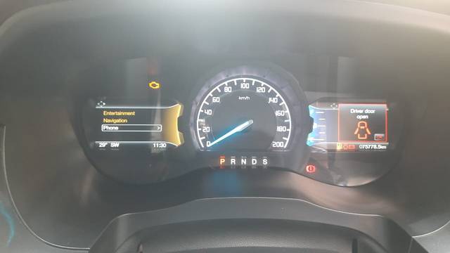 https://images10.gaadi.com/usedcar_image/3706123/original/img2929520__usedcar_img_20231102_wa0014_1321701926082_1701926093.jpg?imwidth=6402