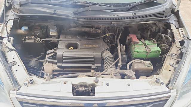 https://images10.gaadi.com/usedcar_image/3706126/original/img2929523__usedcar_20230925_121626_1321701926216_1701926245.jpg?imwidth=6402
