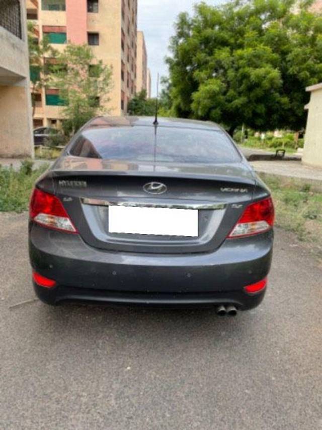 https://images10.gaadi.com/usedcar_image/3706157/original/processed_2563f15b-df35-4ebf-a0ce-5f7088bce74f.jpeg?imwidth=6402