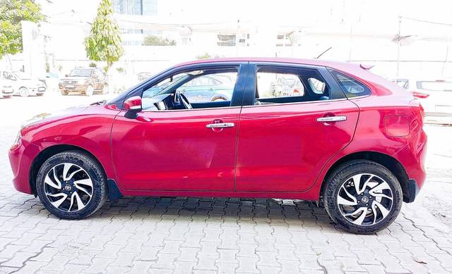https://images10.gaadi.com/usedcar_image/3706158/original/processed_img2929543__usedcar_1_13__2929543_1702717011.jpeg?imwidth=6402