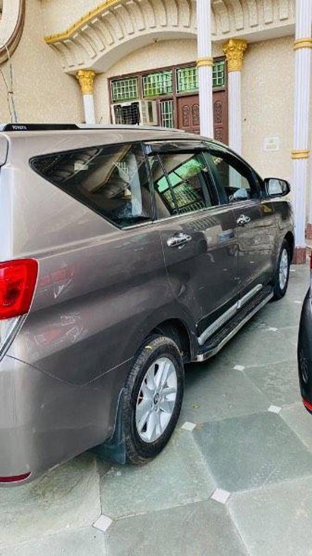 https://images10.gaadi.com/usedcar_image/3706169/original/processed_8cc1d9c8-8c87-4b02-9d9d-11510cd0aca0.jpeg?imwidth=6401