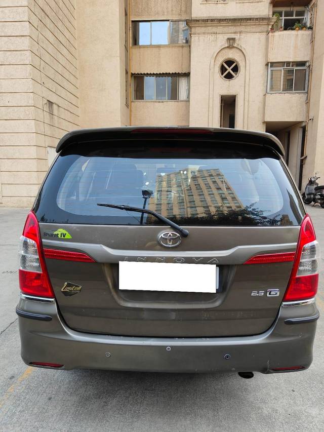 https://images10.gaadi.com/usedcar_image/3706242/original/processed_img2929583__used_car_2929583_1701929978.jpg?imwidth=6402