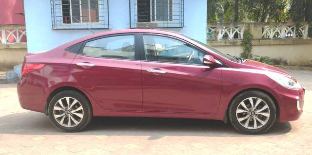 https://images10.gaadi.com/usedcar_image/3706297/original/img2929606__usedcar_4_2929606_1701932335.jpeg?imwidth=6401