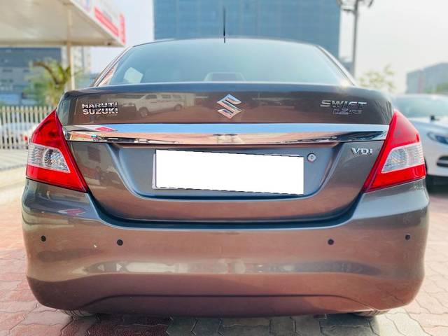 https://images10.gaadi.com/usedcar_image/3706336/original/processed_img2929620__used_car_2929620_1701933536.jpg?imwidth=6401