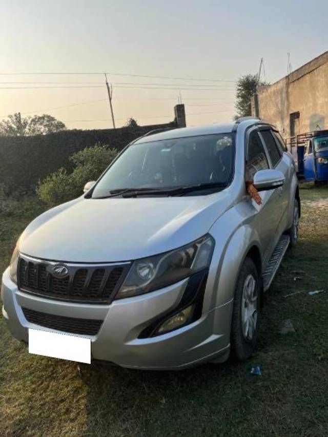 https://images10.gaadi.com/usedcar_image/3706381/original/processed_98200d9a-642a-48af-b0fa-cbde67f67945.jpg?imwidth=6402
