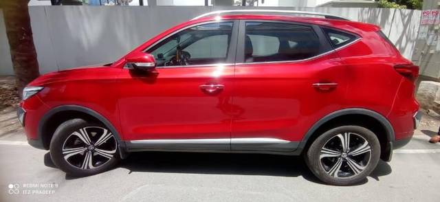https://images10.gaadi.com/usedcar_image/3706425/original/processed_2ed34652-237d-4992-be9d-8cee02d5f61e.jpg?imwidth=6402