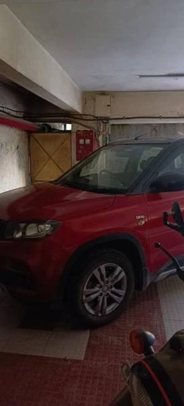 https://images10.gaadi.com/usedcar_image/3706455/original/processed_86544505-2f4f-4d25-91d8-2faf30abfc5e.jpeg?imwidth=6402