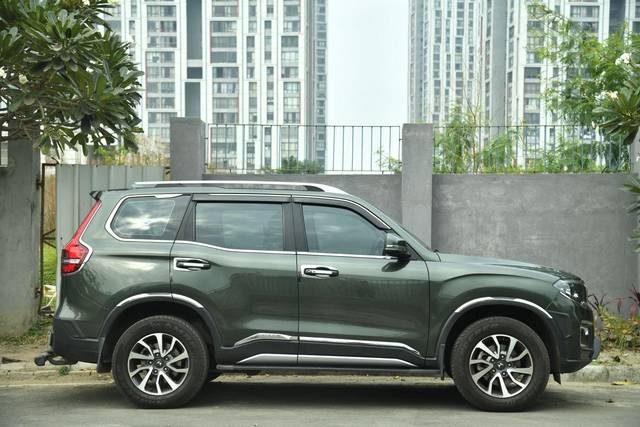 https://images10.gaadi.com/usedcar_image/3706519/original/processed_img2929709__used_car_2929709_1701939406.jpg?imwidth=6401