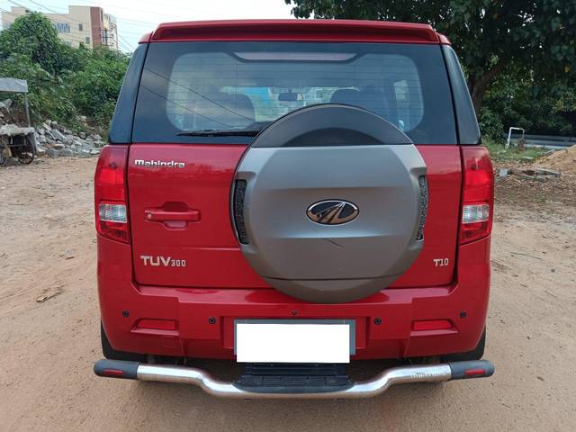 https://images10.gaadi.com/usedcar_image/3706649/original/processed_img2929789__used_car_2929789_1701943118.jpg?imwidth=6402