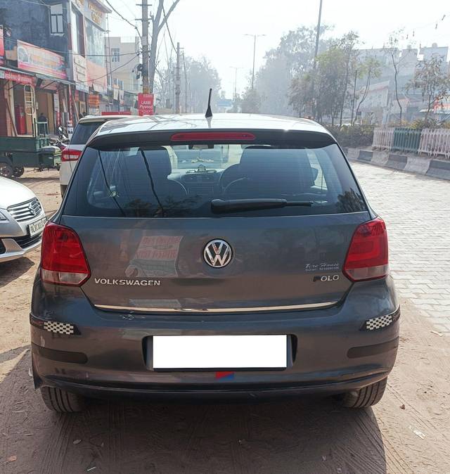 https://images10.gaadi.com/usedcar_image/3706678/original/processed_img2929805__used_car_2929805_1701943902.jpg?imwidth=6401