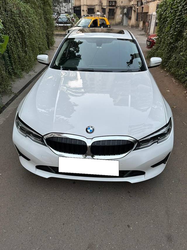 https://images10.gaadi.com/usedcar_image/3706685/original/processed_img2929810__usedcar_1_1111701943760_1701943780.jpeg?imwidth=6401