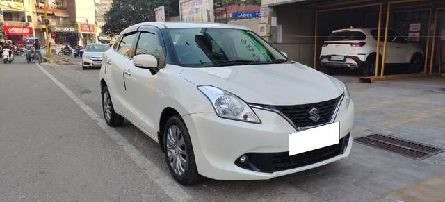 https://images10.gaadi.com/usedcar_image/3706733/original/processed_img2929842__used_car_2929842_1701945199.jpg?imwidth=6400